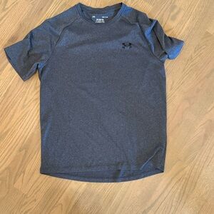 Under Armour Gray Athletic T-Shirt small